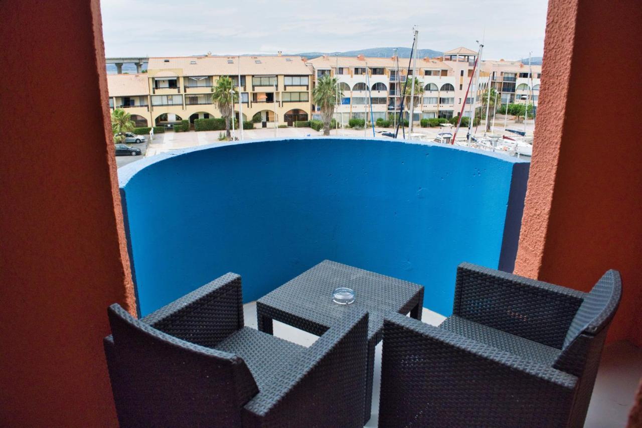 Cit'Hotel Des 2 Golfs Лёкат Экстерьер фото