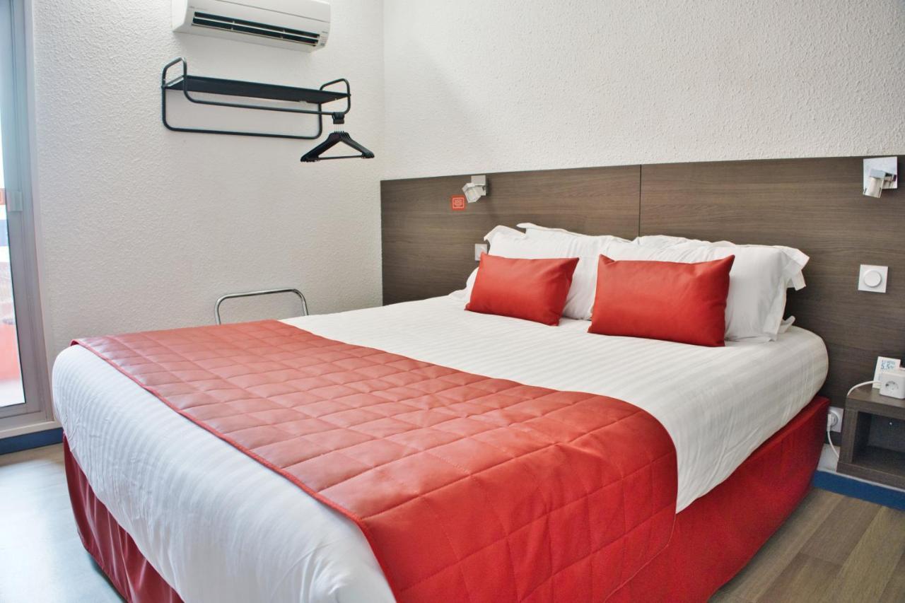 Cit'Hotel Des 2 Golfs Лёкат Экстерьер фото