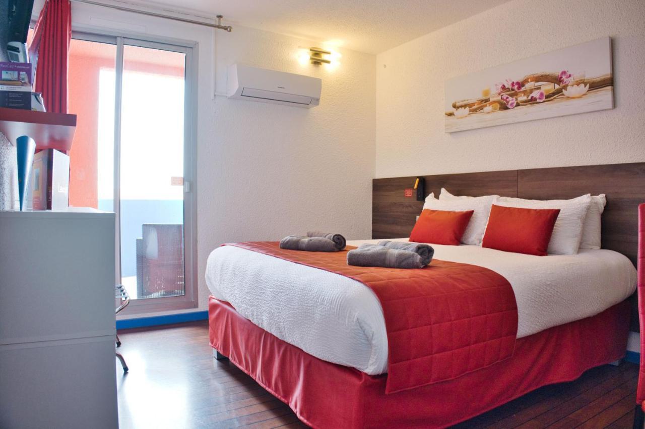 Cit'Hotel Des 2 Golfs Лёкат Экстерьер фото