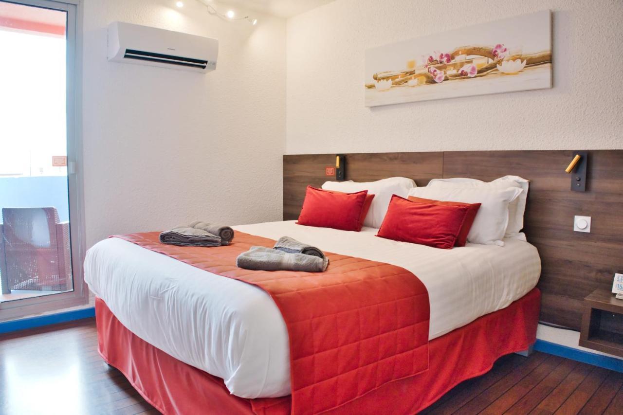 Cit'Hotel Des 2 Golfs Лёкат Экстерьер фото