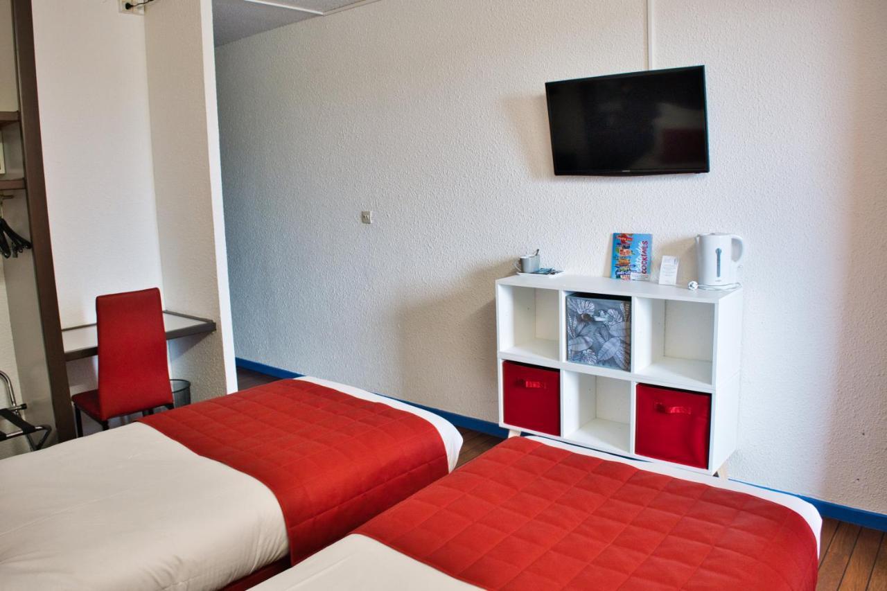 Cit'Hotel Des 2 Golfs Лёкат Экстерьер фото
