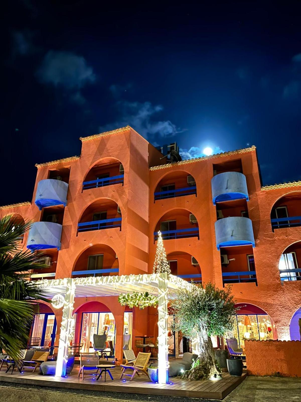 Cit'Hotel Des 2 Golfs Лёкат Экстерьер фото