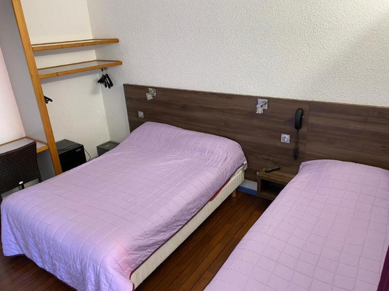 Cit'Hotel Des 2 Golfs Лёкат Экстерьер фото
